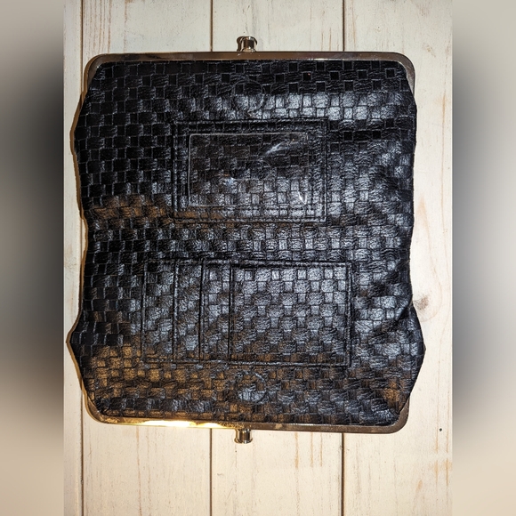 Wallet Lot - Picture 13 of 16